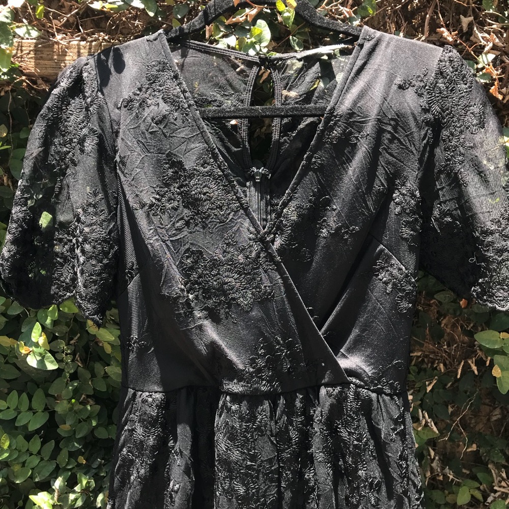 ⚡️BEAUTIFUL⚡️ Black Lace Formal Gown - Picture 3 of 5